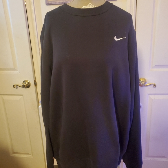 Nike Sweatshirt - Picture 3 of 11